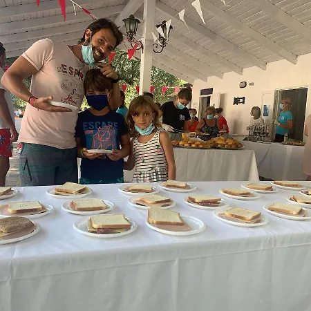 Villaggio Turistico Elea 3*