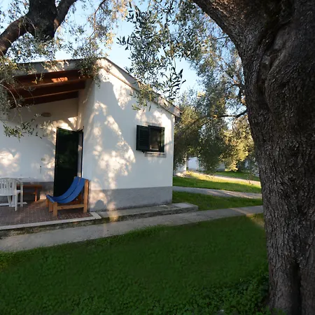 Villaggio Turistico Elea 3*