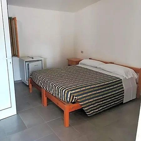 Villaggio Turistico Elea 홀리데이파크 3*